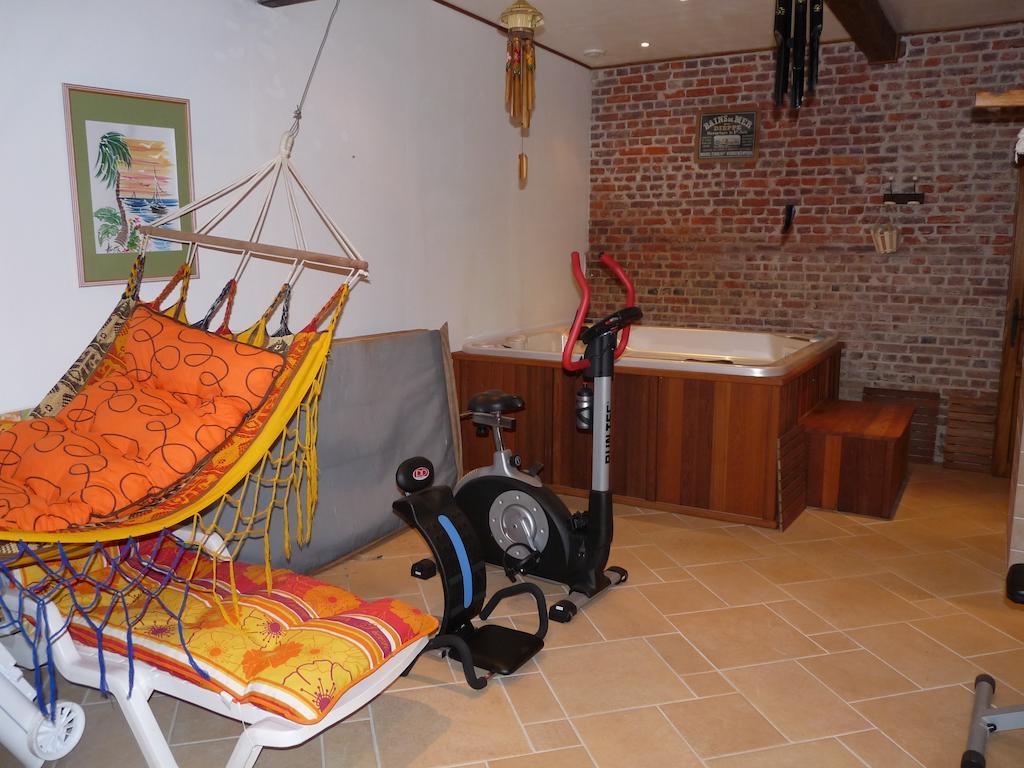 L'Etape Normande Bed & Breakfast Montroty  Exterior photo